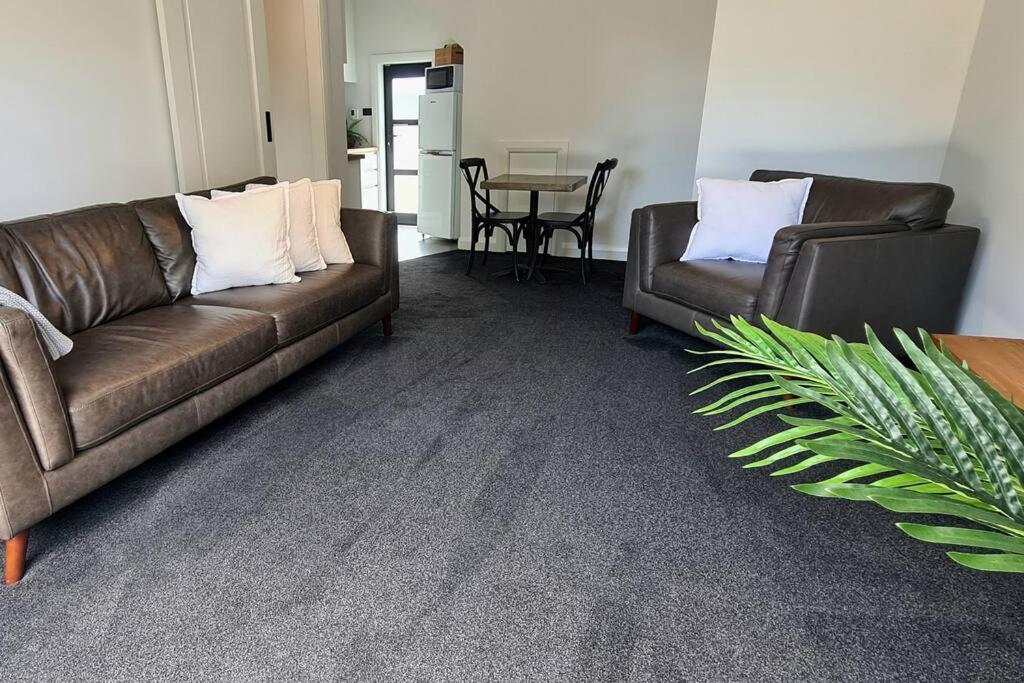 Apartment 1 - Haddin Court - Executive One Bedroom Μπλένχαϊμ Εξωτερικό φωτογραφία